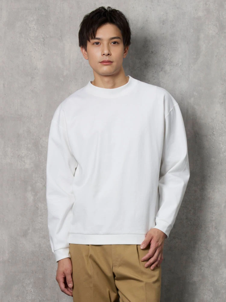 オフホワイト ケーブル編み Vネックプルオーバーニット ホワイト