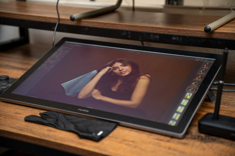 Huion Kamvas Pro 19 4K UHD Review: Affordable and Accurate Pen