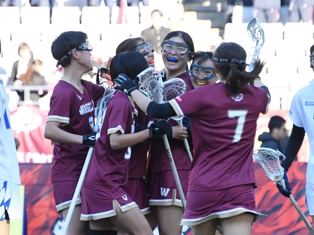 ラクロス - 【写真】クラブチームに立ち向かった早稲田大と慶應義塾大