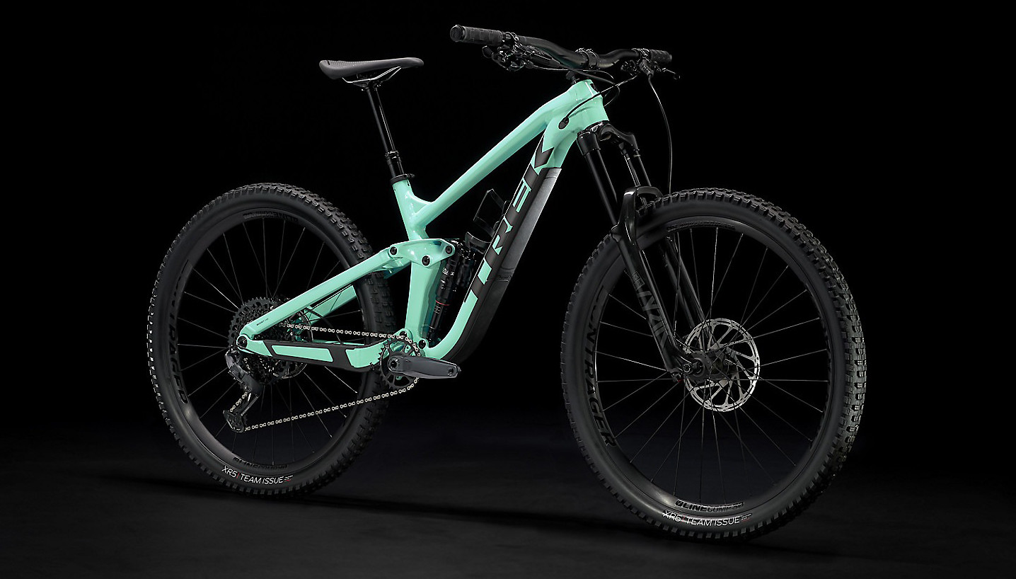 2022 Trek Slash 8 Bike - Reviews, Comparisons, Specs - Bikes