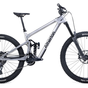 2018 Santa Cruz Nomad Carbon C XE - Reviews, Comparisons, Specs