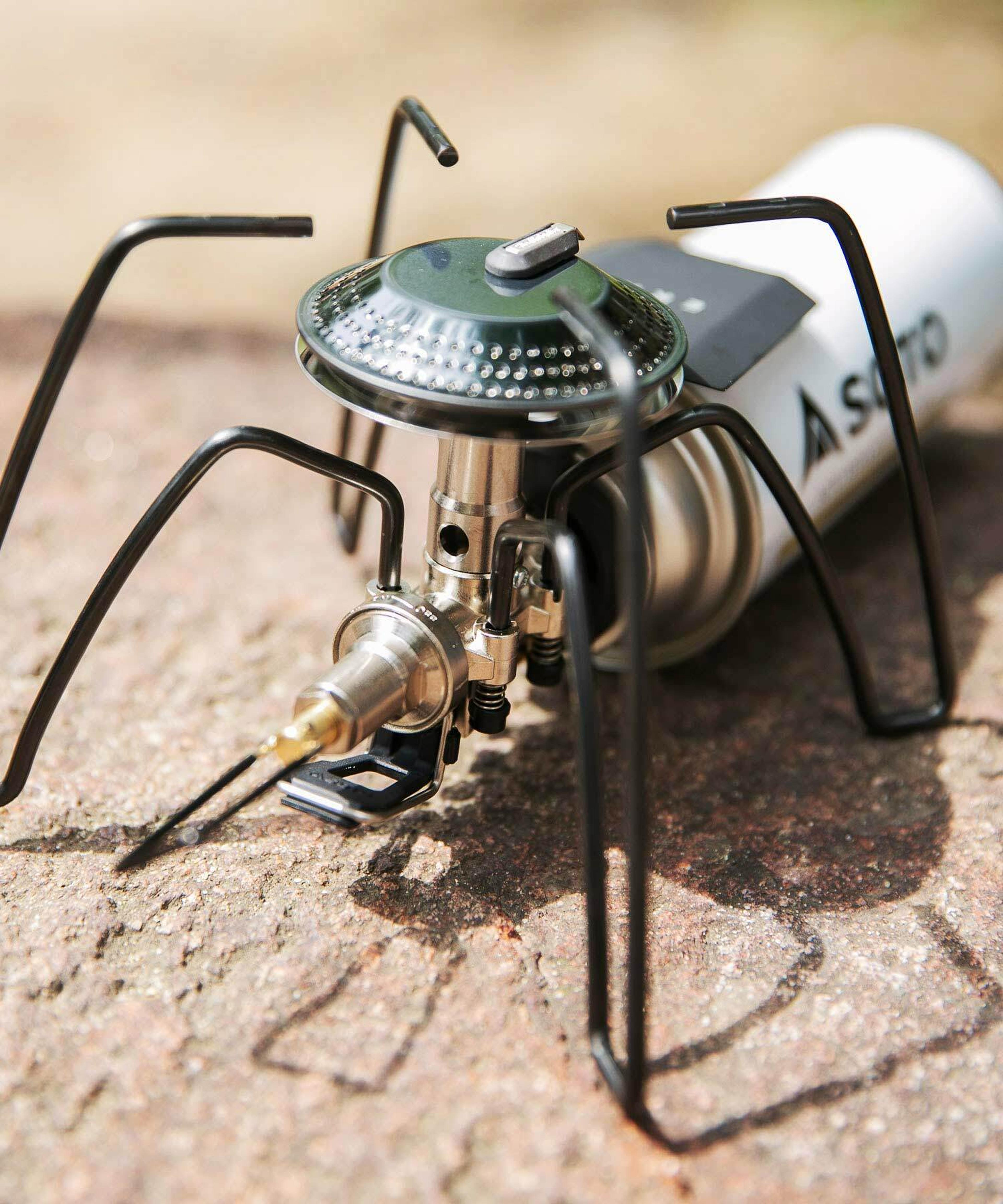 SOTO名品シングルバーナーに「漆黒ボディ」が新登場！専用バッグ付きで