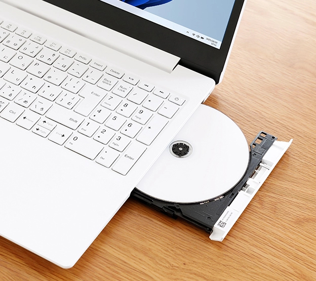 最新2021年秋冬モデル LAVIE Direct N15(S) （ノートパソコン）NEC