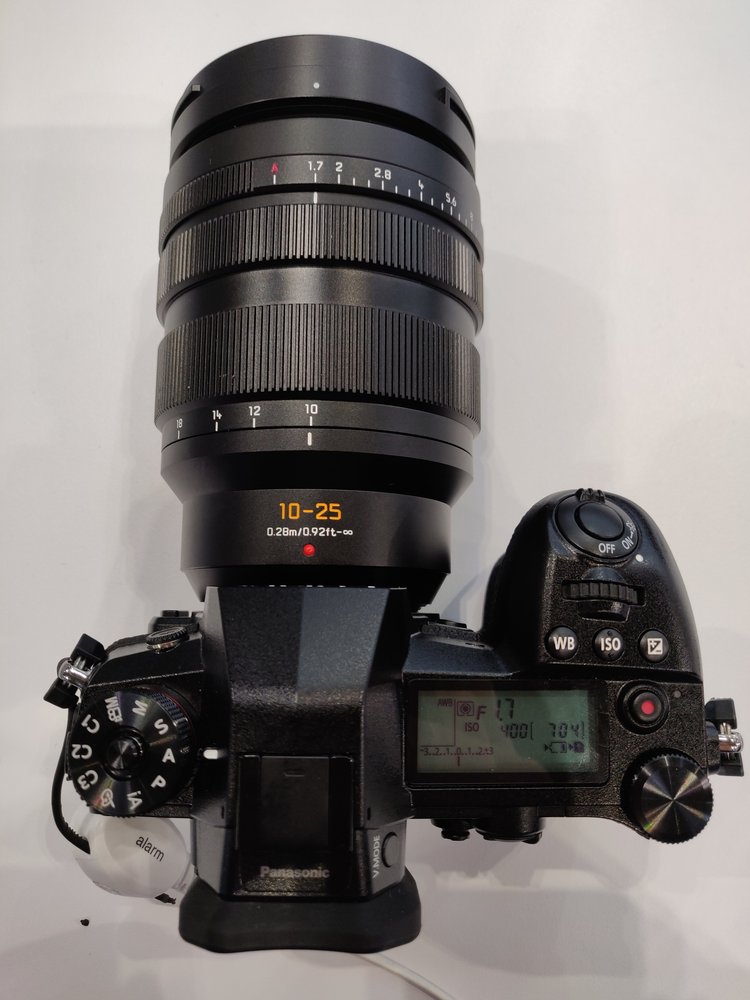 Pictures of the upcoming Panasonic Leica DG Vario-Summilux 10-25