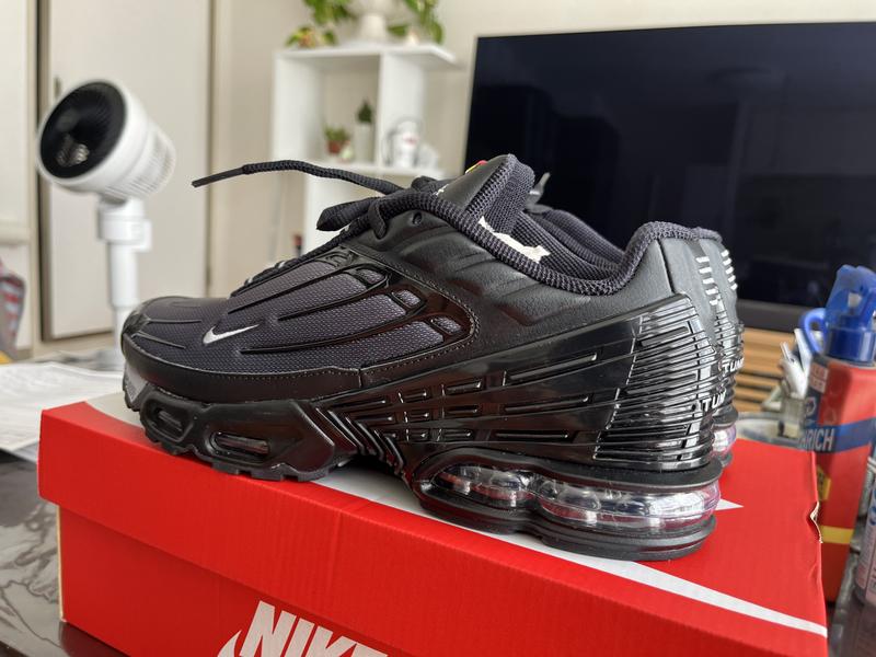NIKE AIR MAX PLUS III BLACK/WOLF GREY-BLACK（ナイキ エア マックス