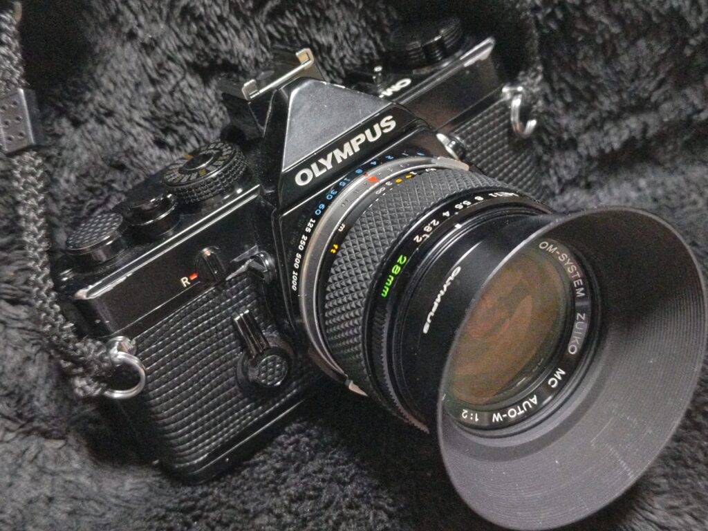 激安で手に入れた「ZUIKO AUTO-W 28mm F2」をモノクロフィルムで試写