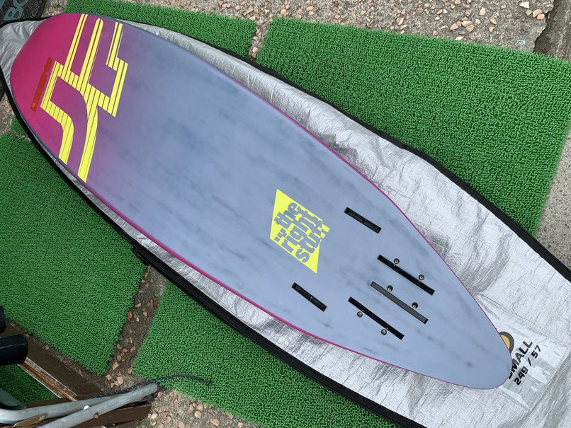 中古ウインドサーフィンボード JP RADICAL THRUSTER QUAD YOUNG GUN