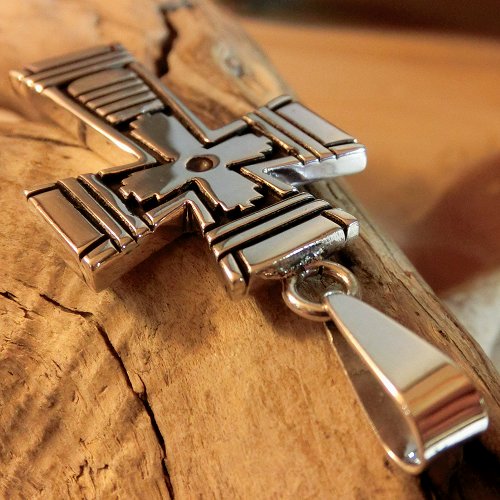 ナバホ族：Steven.J.Begay クロス ペンダント トップ - PINE☆FIELD