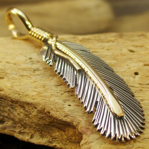 ナバホ族：Harvey Mace イーグルフェザー12KGF ペンダントトップSS