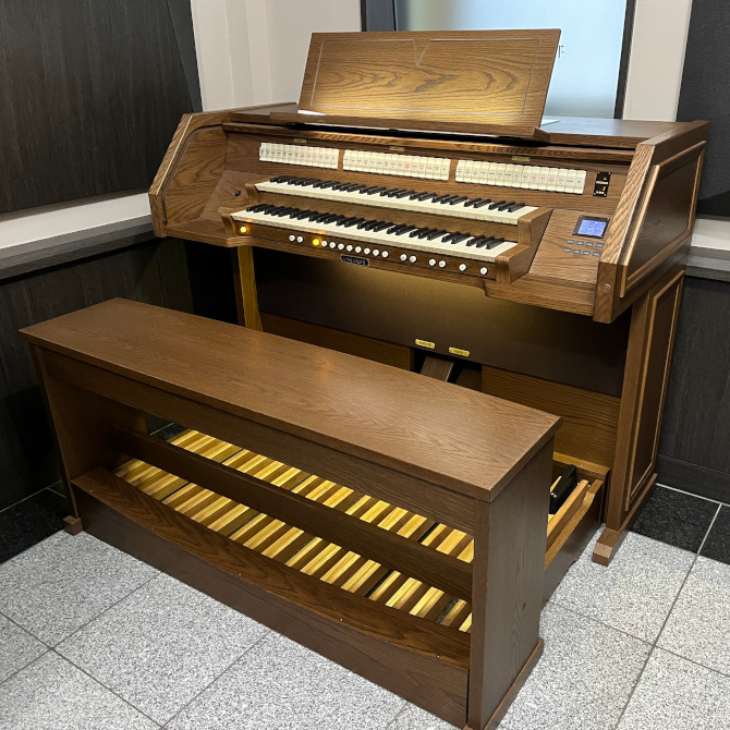 店頭展示品1台限り】バイカウント クラシックオルガン Unico CL6