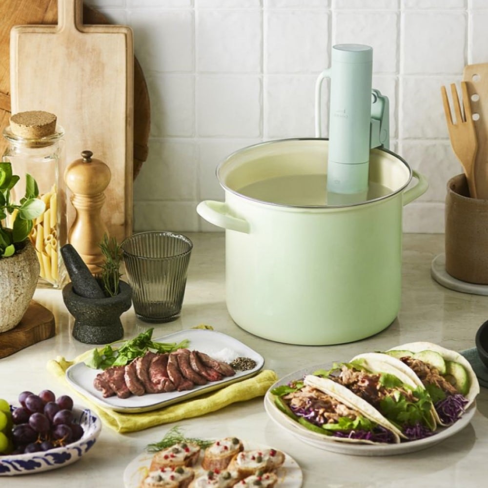 コンパクト低温調理器 【じっくり低温加熱で食材しっとり柔らか