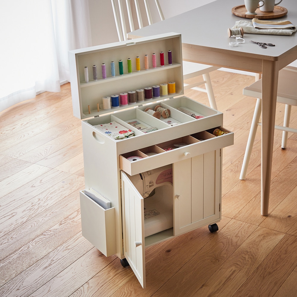 裁縫道具まで収納できるミシン収納ワゴン <サイズをリニューアルしま