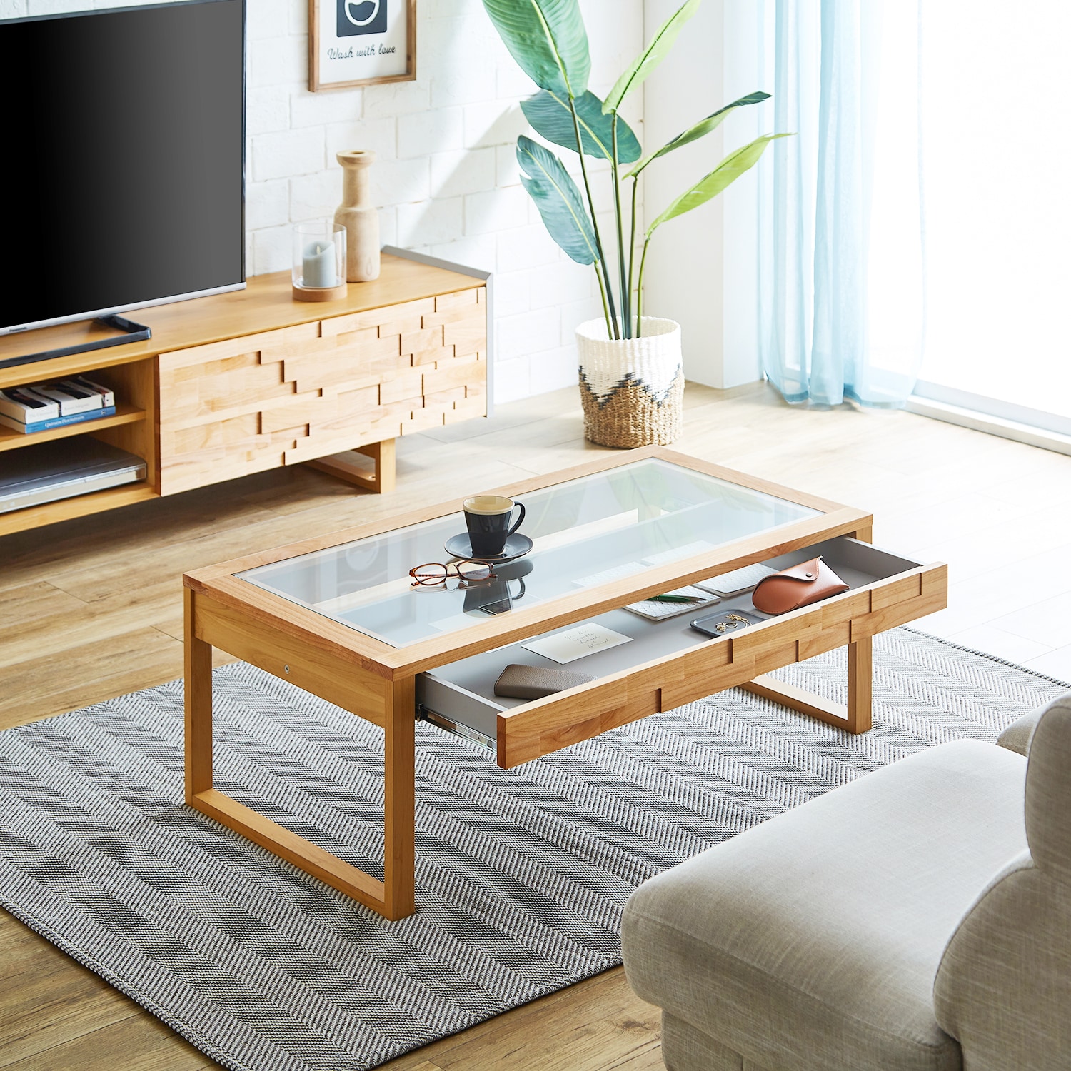 ガラス天板のグレイッシュローテーブル[日本製]（ローテーブル