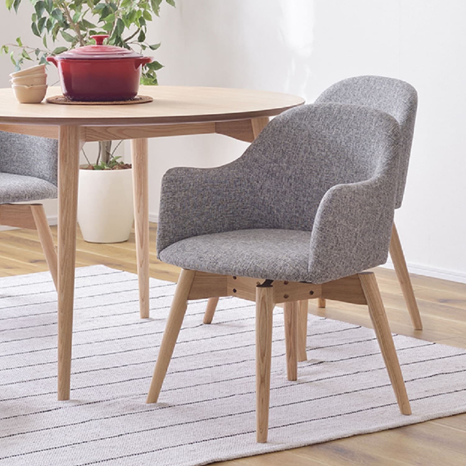 回転式ダイニングアームチェア（ダイニングチェア/ソファー/ベンチ