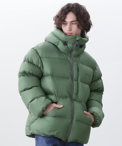 マイクロリップにコーティングしたシェル素材のダウンジャケット ＜ NO