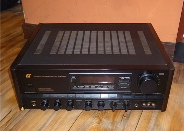 SANSUI AU-V7000 アンプ 通電のみ(L94) SANSUI AU-V7000 アンプ 通電