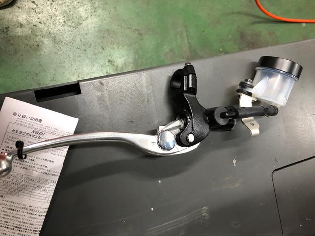 ZX9Rブレンボブレーキ交換｜バイクの整備・メンテナンス・修理なら