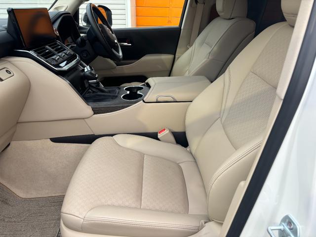 トヨタ ランドクルーザー ZX ベージュ内装・モデリスタ