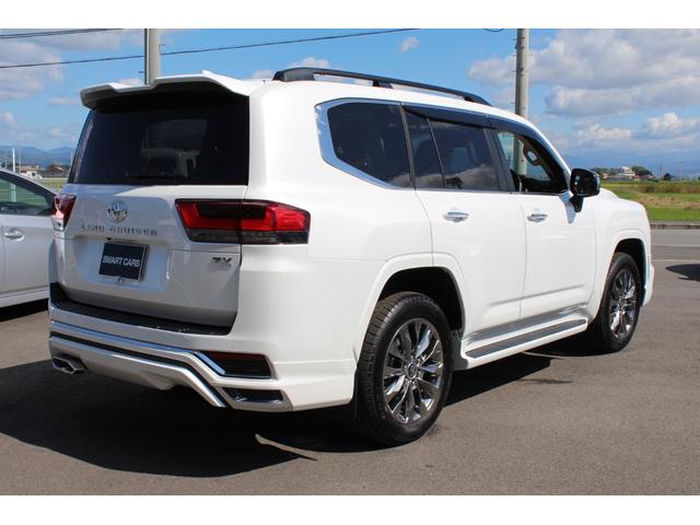 TOYOTA LAND CRUISER ZX | 2023 | PEARL WHITE | 30 km | details