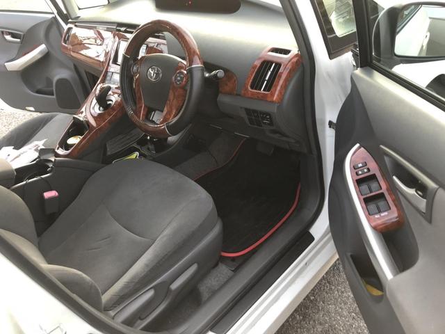 30プリウスに木目のインテリアパネルの取り付け【高砂市 加古川市 車検