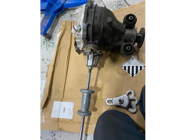 滋賀県】日産 フェアレディZ RZ34 LSD取り付け ドリフト カスタム 交換