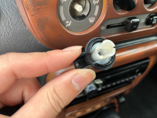 ミラジーノ L700S エアコン スイッチ つまみ 交換！【場所は京都八幡市