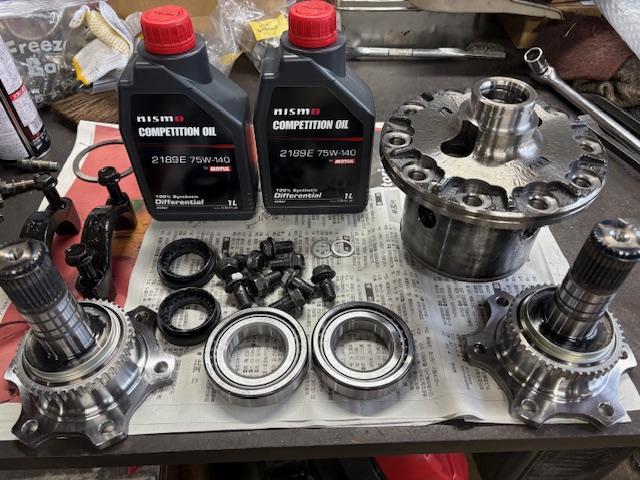 Z33 フェアレディZ LSD取付け 強化サイドシュー取付け【広島