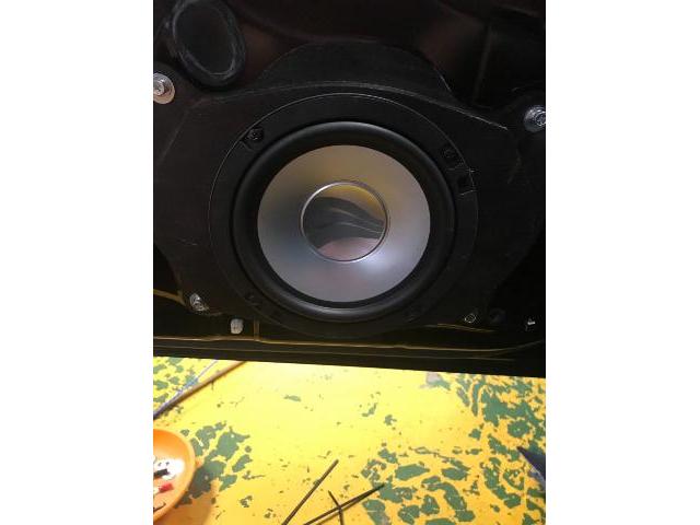 レクサスLS460 マークレビンソンアンプ故障にて入庫ミューディ