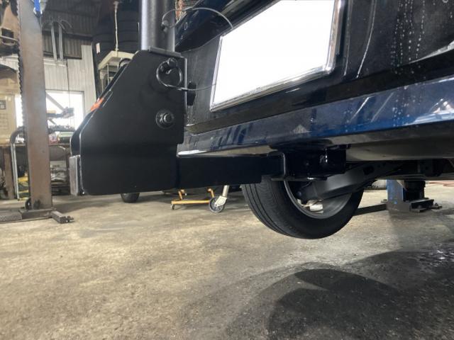 カローラスポーツHV CURTヒッチメンバー取付 令和3年式 ZWE213H