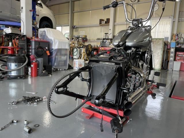 ハーレーダビットソン ブレイクアウト FXSB ソフテイル タイヤ交換