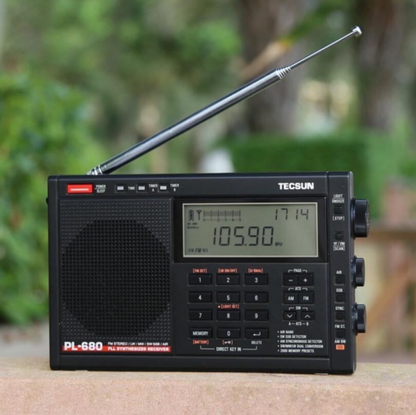 New Tecsun PL-680 multiband receiver – Pihernz Comunicaciones