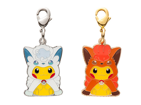 ロコンポンチョのピカチュウのグッズ登場。人が着れるロコンのフード