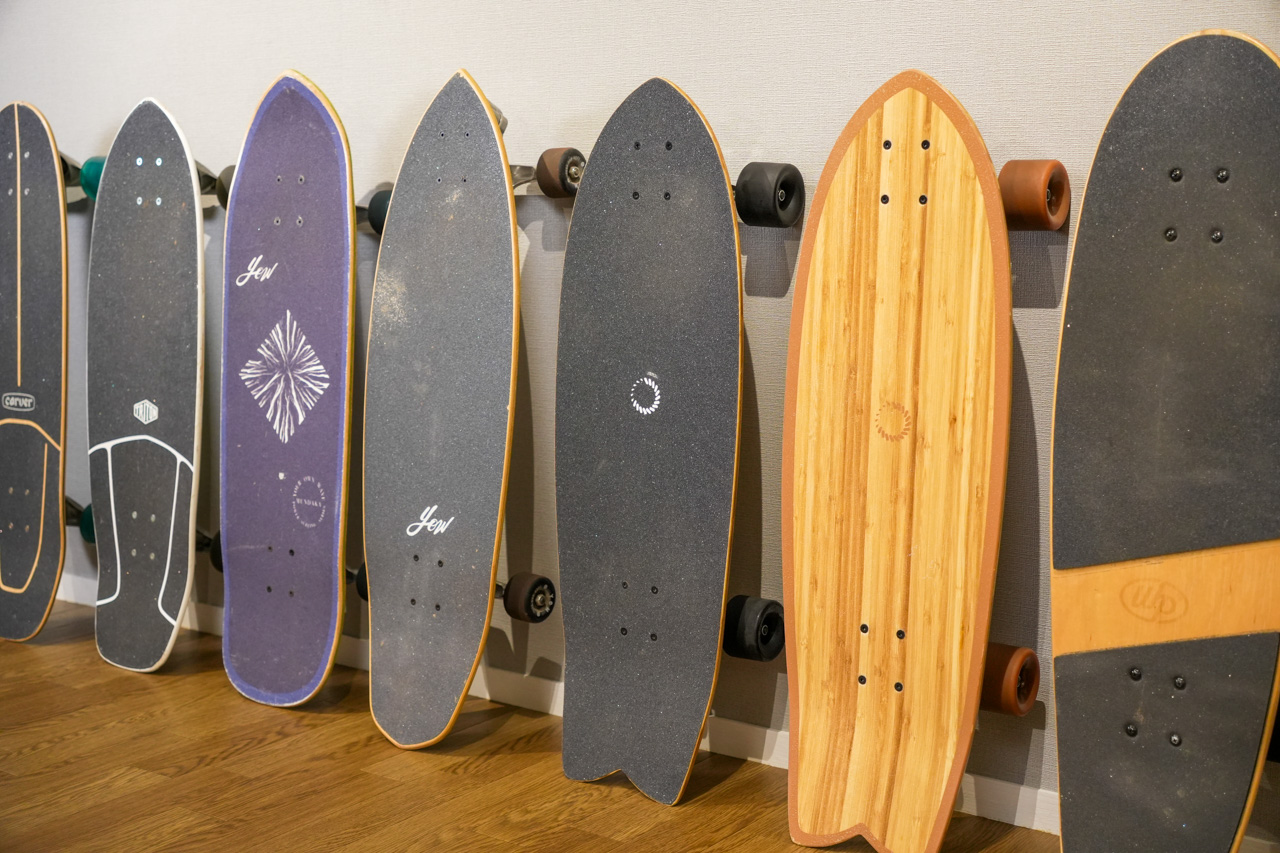サーフスケート おすすめ5選｜サーフィン歴20年のテストライダーが本音