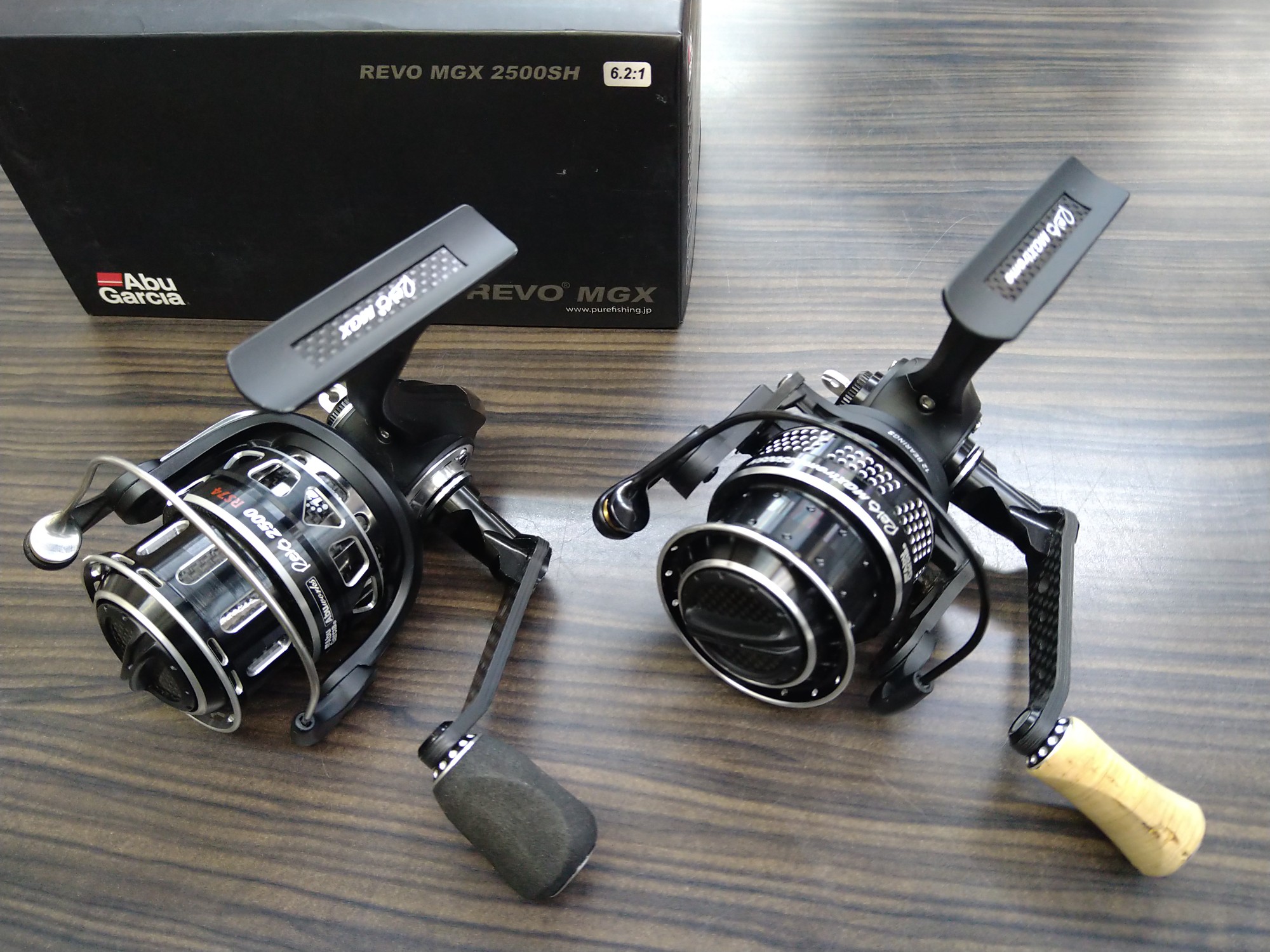 アブガルシアMGX2500S 1 Revo MGX （レボ エムジーエックス