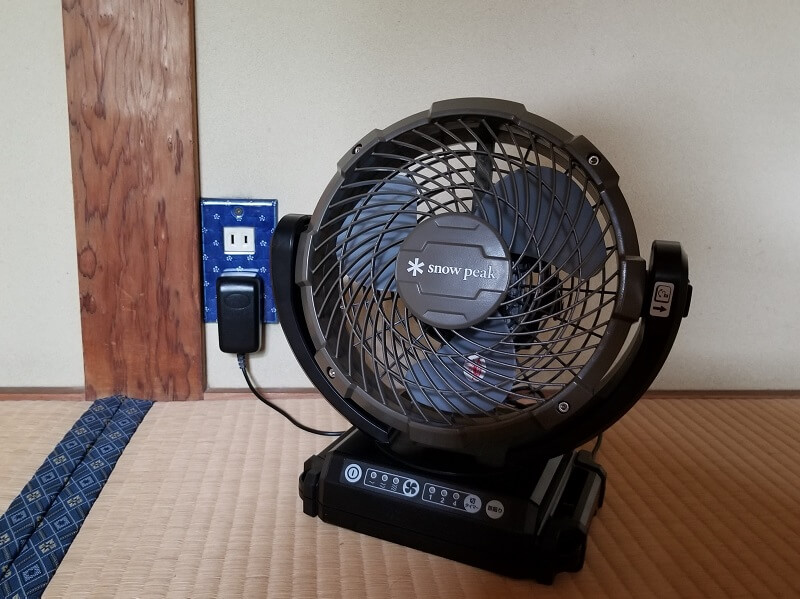 激暑の夏キャンプを快適に！スノーピーク「フィールドファン」の本音