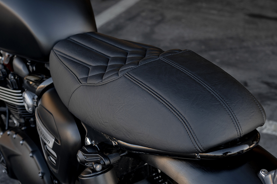 Motone】スピードツイン1200 カフェスタイルシートが新登場！ | 株式