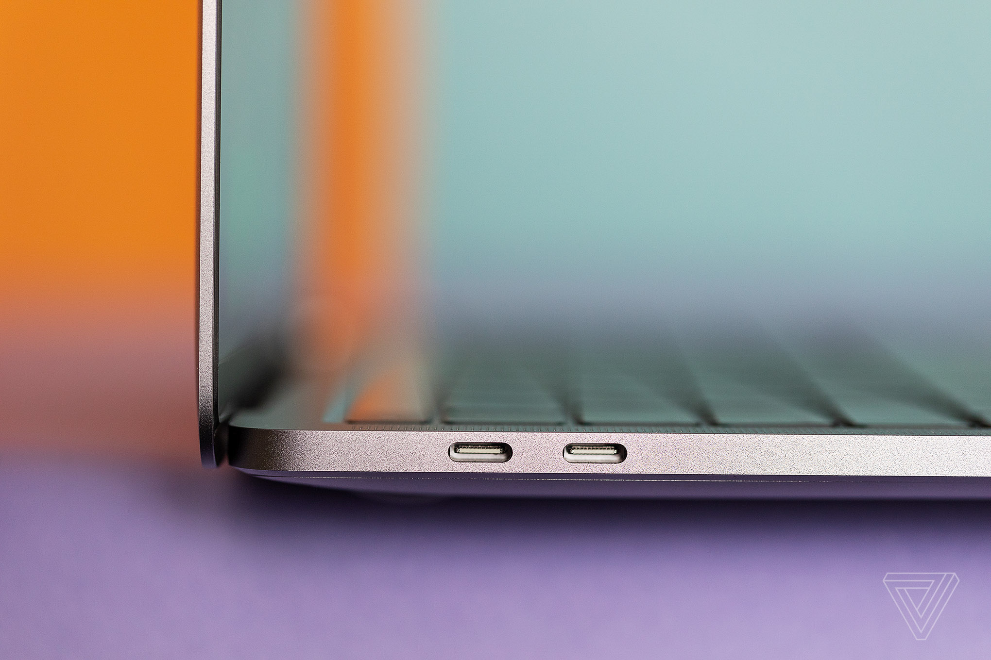 Apple MacBook Pro 13 (2022) review: new chip, old threads | The Verge