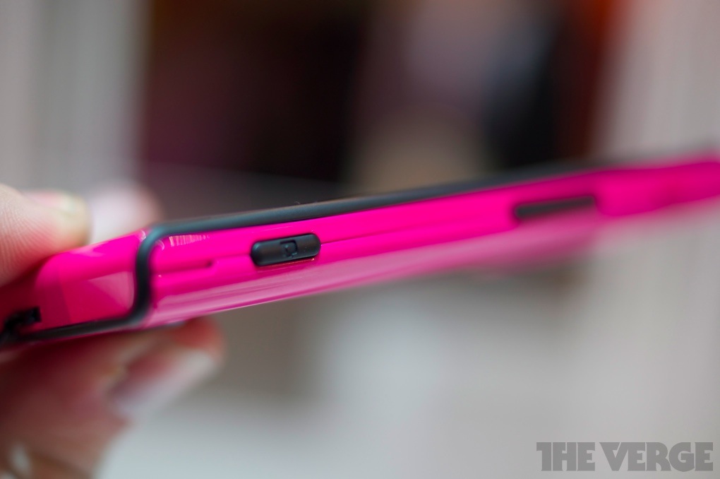 Fujitsu Toshiba IS12t Windows Phone hands-on | The Verge