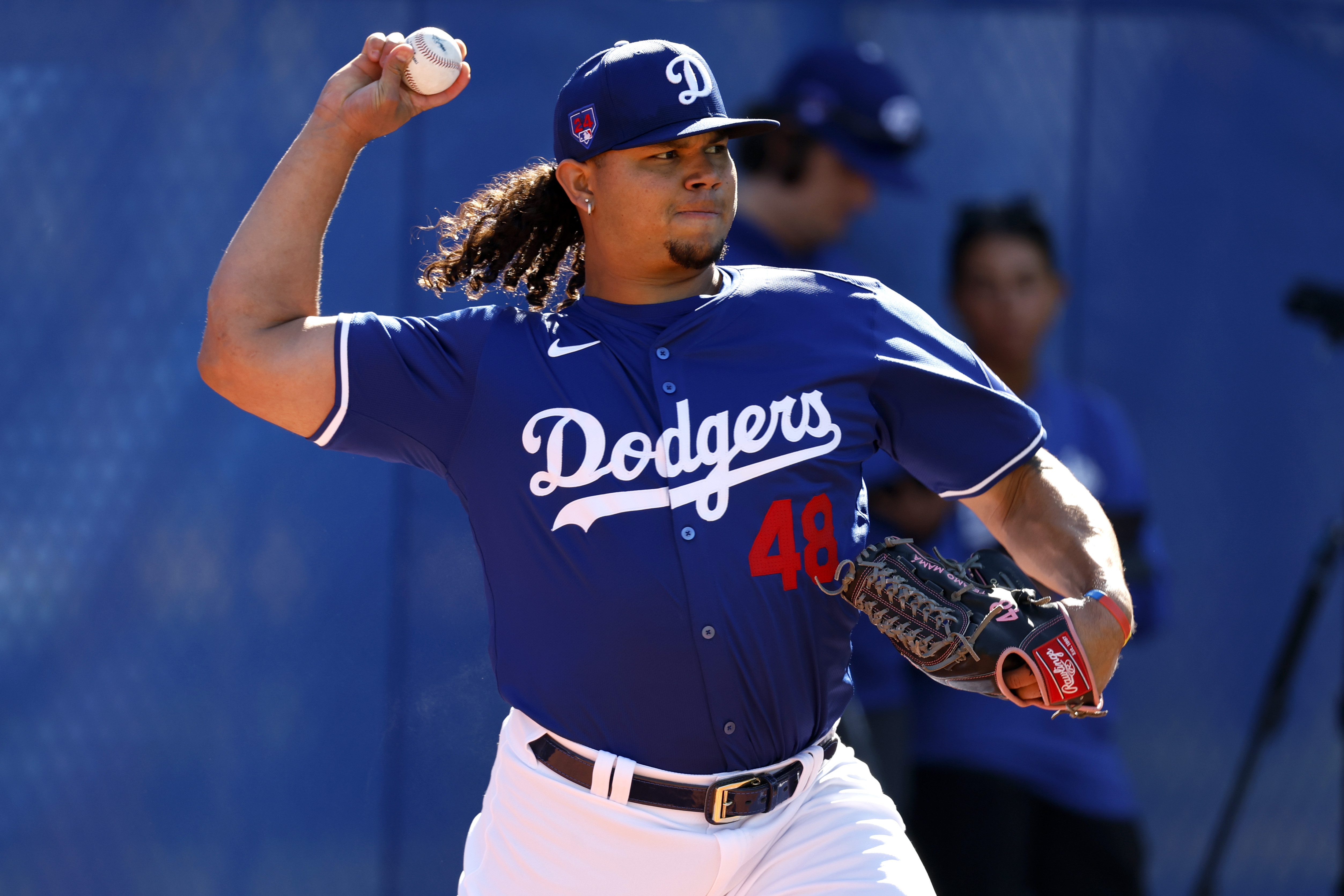 Dodgers links: Brusdar Graterol, River Ryan, Garrett Crochet