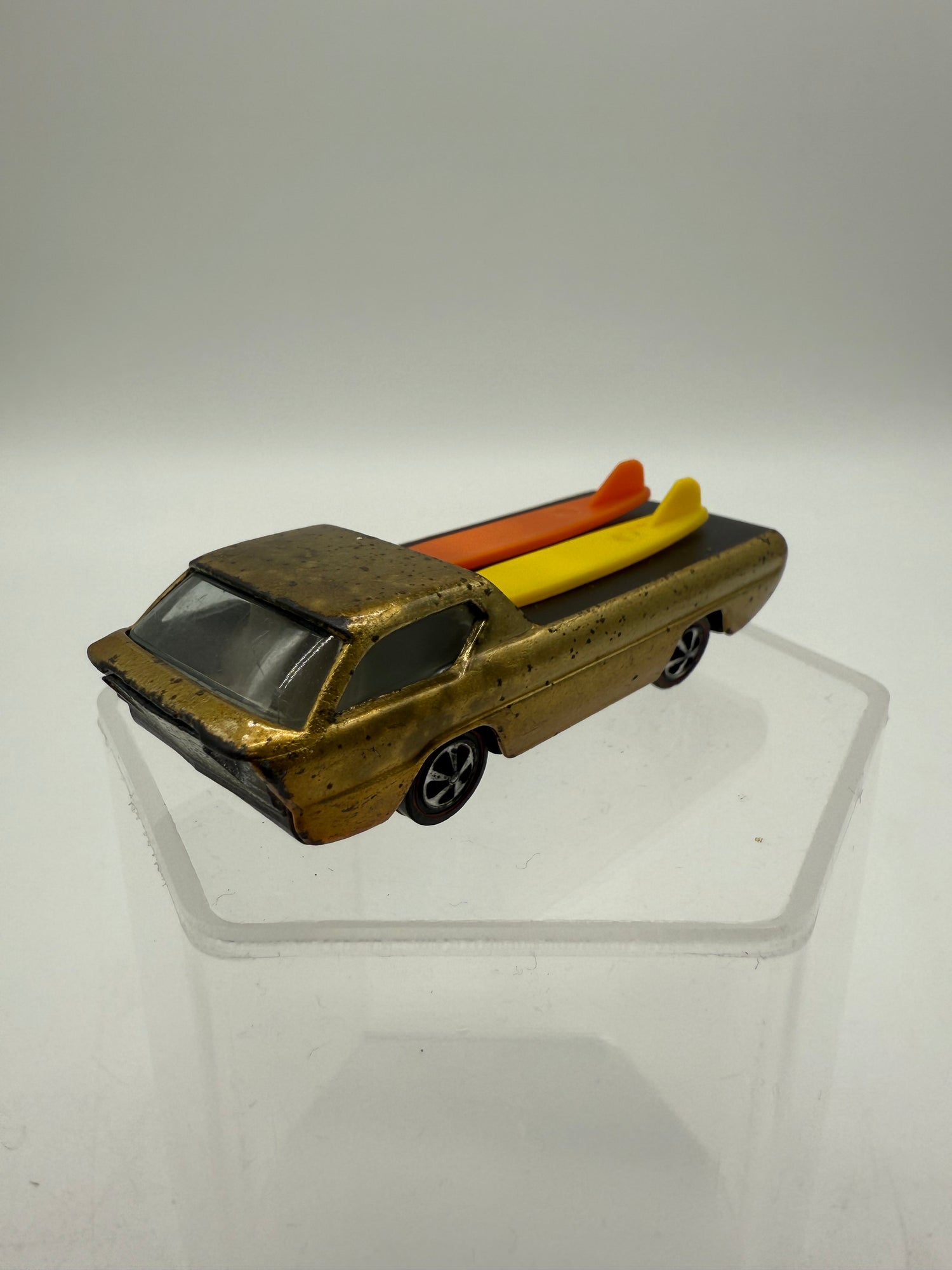 Hot Wheels Vintage 1967 Redline Dodge Deora Gold with Surfboards