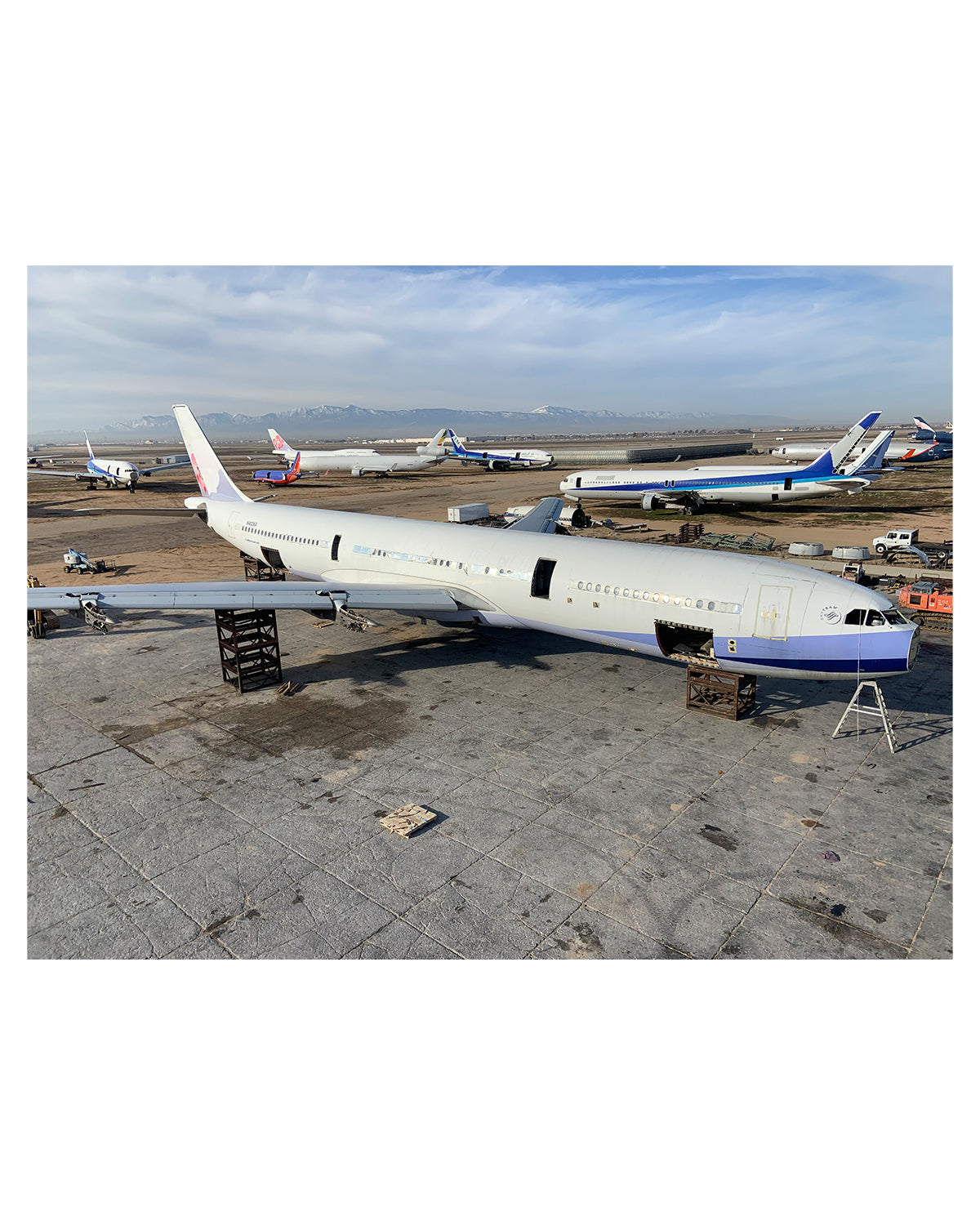 チャイナ エアライン A340-300 B-18801 – MotoArt PlaneTags