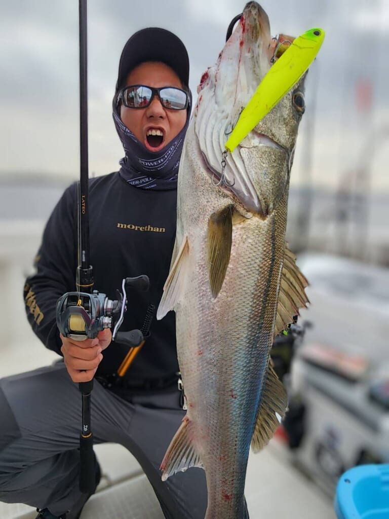 ボートシーバスロッドの「超ハイコスパ」異端児！初めての1本に絶対