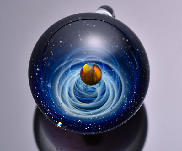 宇宙ガラスの魅力 : Plus Alpha