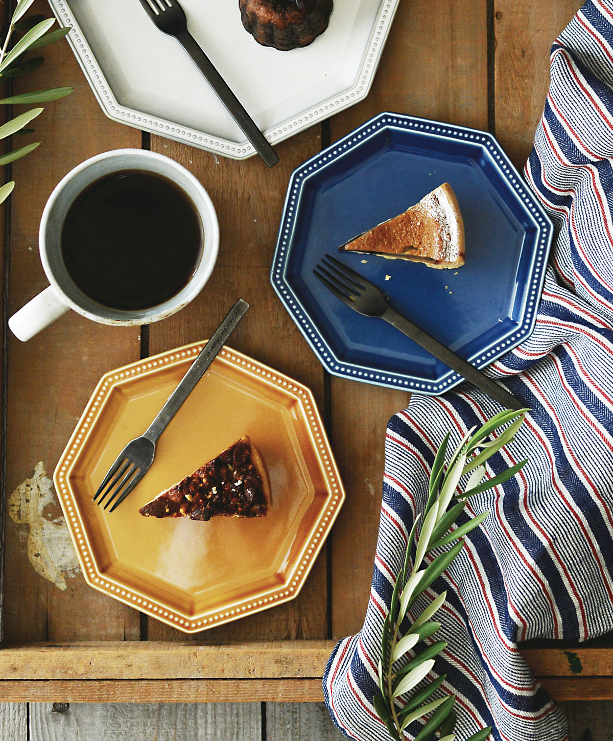 レコメンド :: 夏の器・青い器 :: プチガティ プレート - マルミツ