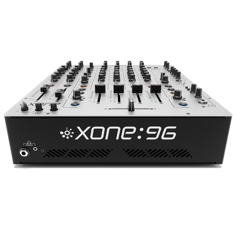 ALLEN&HEATH（アレン＆ヒース）ミキサー XONE:96 100V~240V仕様