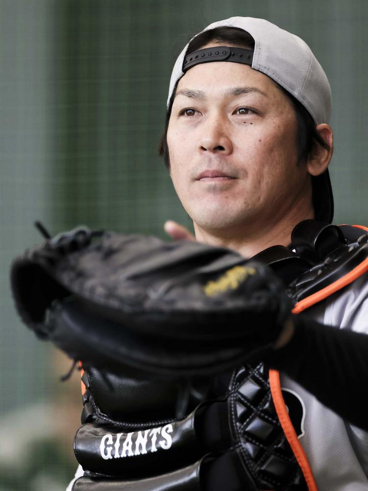甲斐 拓也 | 選手情報 | 読売ジャイアンツ（巨人軍）公式サイト