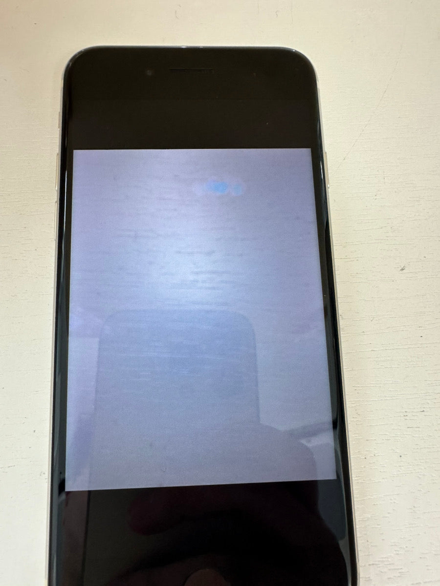 iPhone SE (第3世代) 64GB スターライト 訳あり品｜中古スマホ