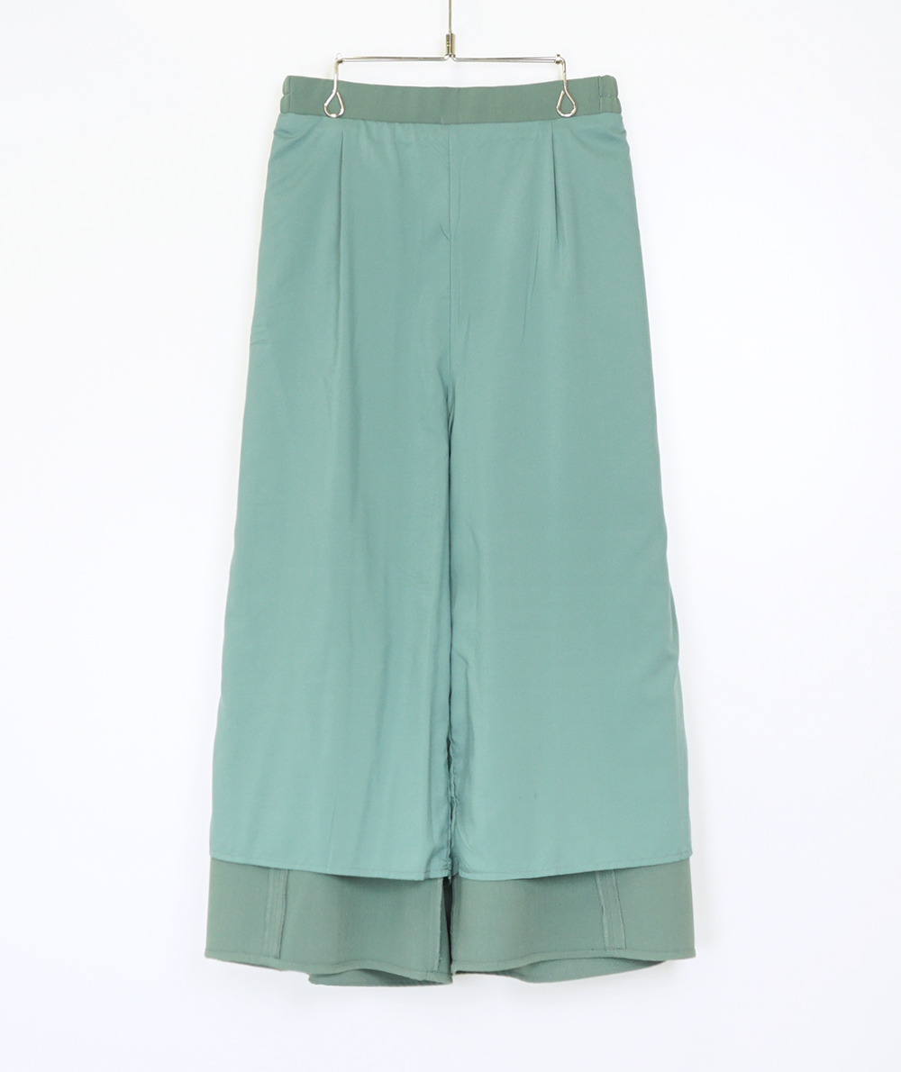 脇サテンプリーツパンツ(パンツ) | Alphabet's alphabet公式通販