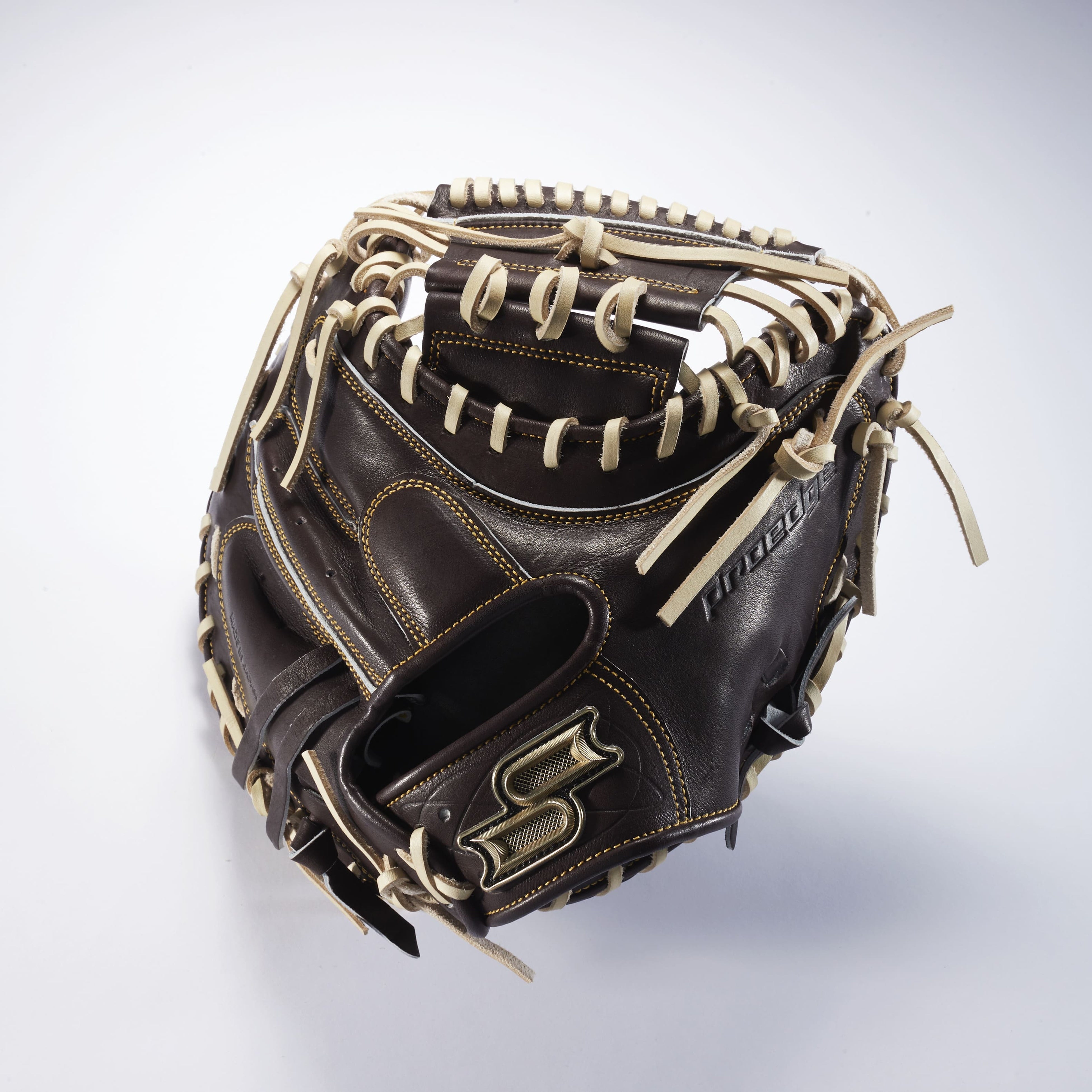 proedge 栄』日本製のこだわり、硬式投手用グラブ・捕手用ミットが登場