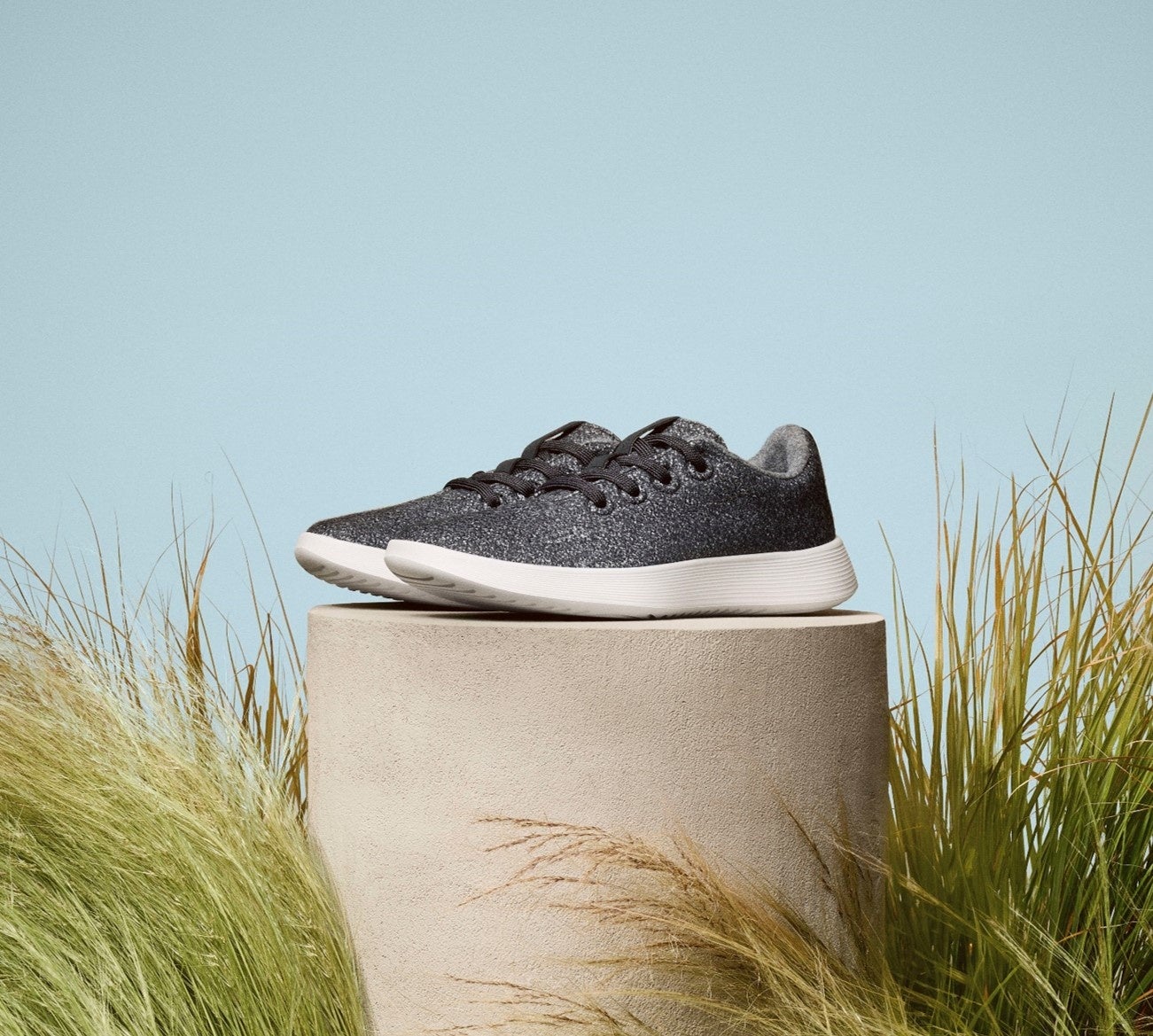 米国発「Allbirds」“世界で最も快適なシューズ”と称された原点モデルを